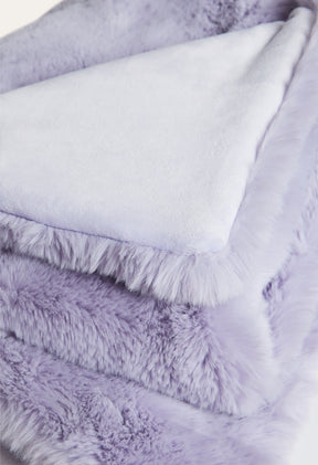 Lilac Lamb / Medium 60" x 80"