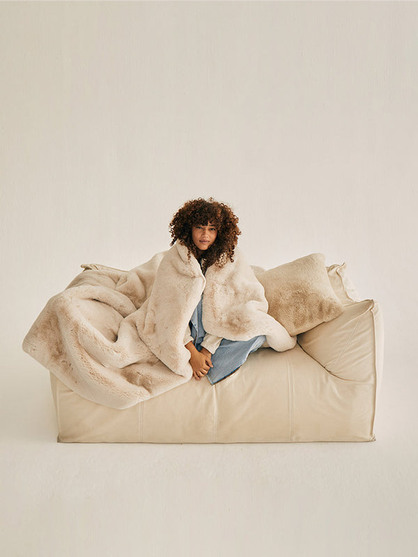 UnHide - Marshmallow Blanket