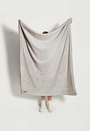 Greige Goose / Small 50" x 60"