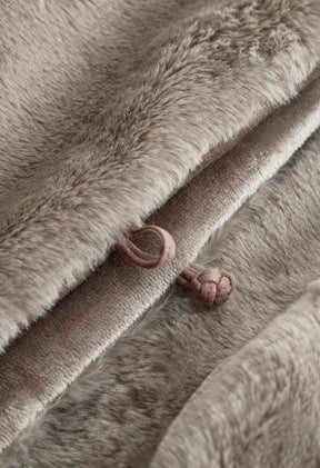 Taupe Ducky / Extra Small 34" x 44"