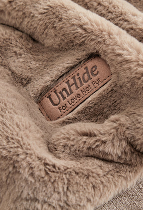 Mocha Shar Pei / Small 50" x 60"