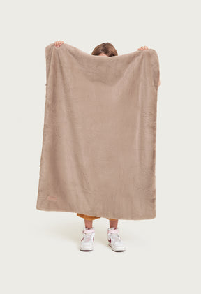 Mocha Shar Pei / Extra Small 34" x 44"