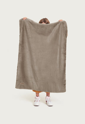 Taupe Ducky / Extra Small 34" x 44"