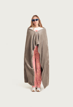 Taupe Ducky / Small 50" x 60"