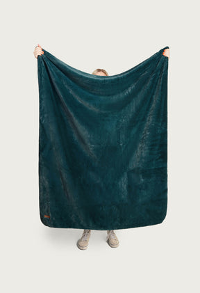 Emerald Kitten / Small 50" x 60"