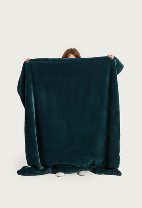 Emerald Kitten / Extra Small 34" x 44"