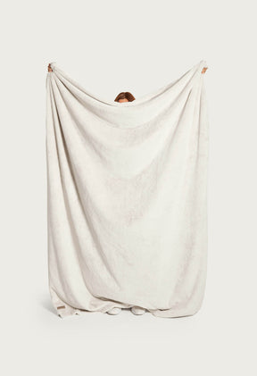 Snow White / Medium 60" x 80"