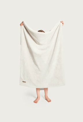 Snow White / Extra Small 34" x 44"