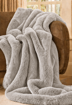 Greige Goose / Extra Large 90" x 108"