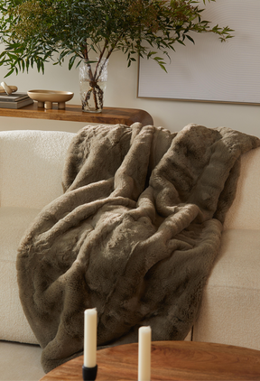 Taupe Ducky / Large 60" x 80"